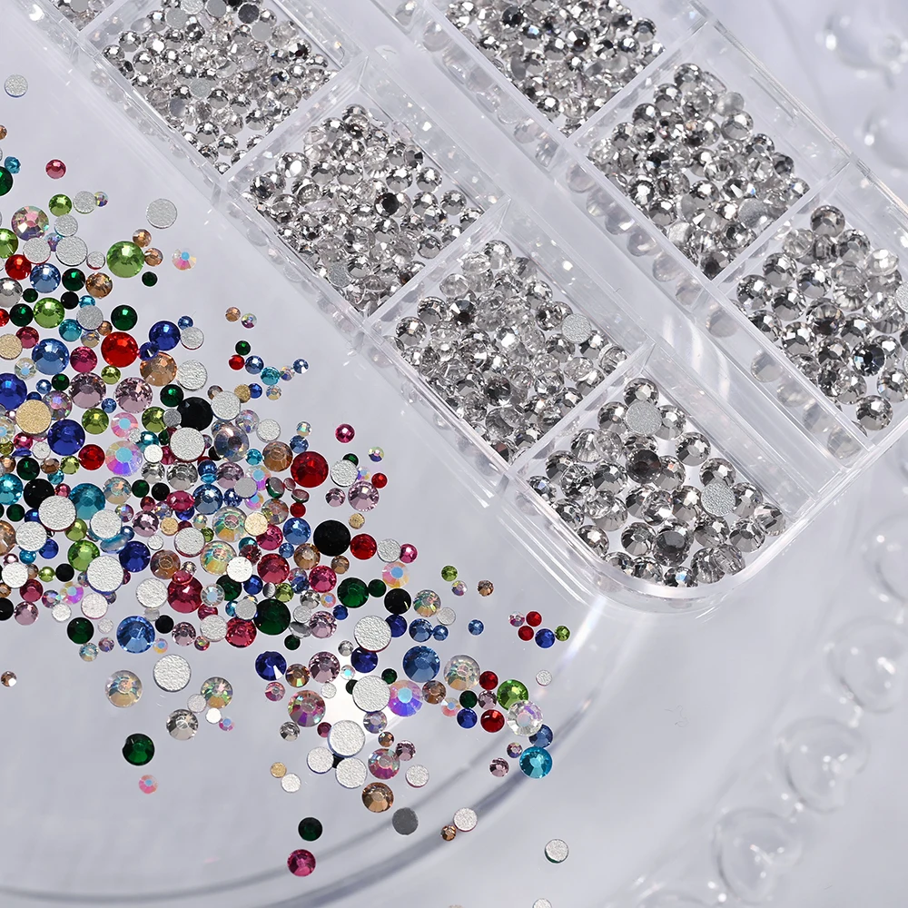 12 Gitter, 3D-weiße Nail-Art-Strasssteine und 2 Werkzeuge, gemischte Größen, flache Rückseite, rundes Glas, Diamant-Nagel-Charms, DIY-Handwerk, Maniküre-Zubehör – Detail 10