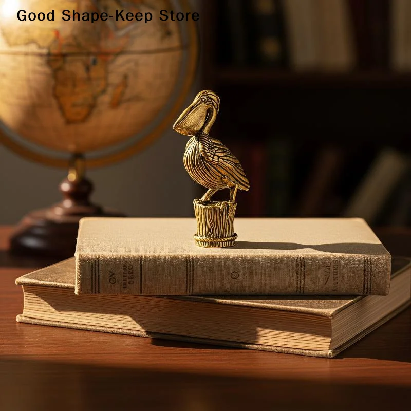 dailyAntique Brass Pelican Bird Figurine Rustic Metal Animal Statue Mini Desktop Ornament for Study Desk Decor Collectible
