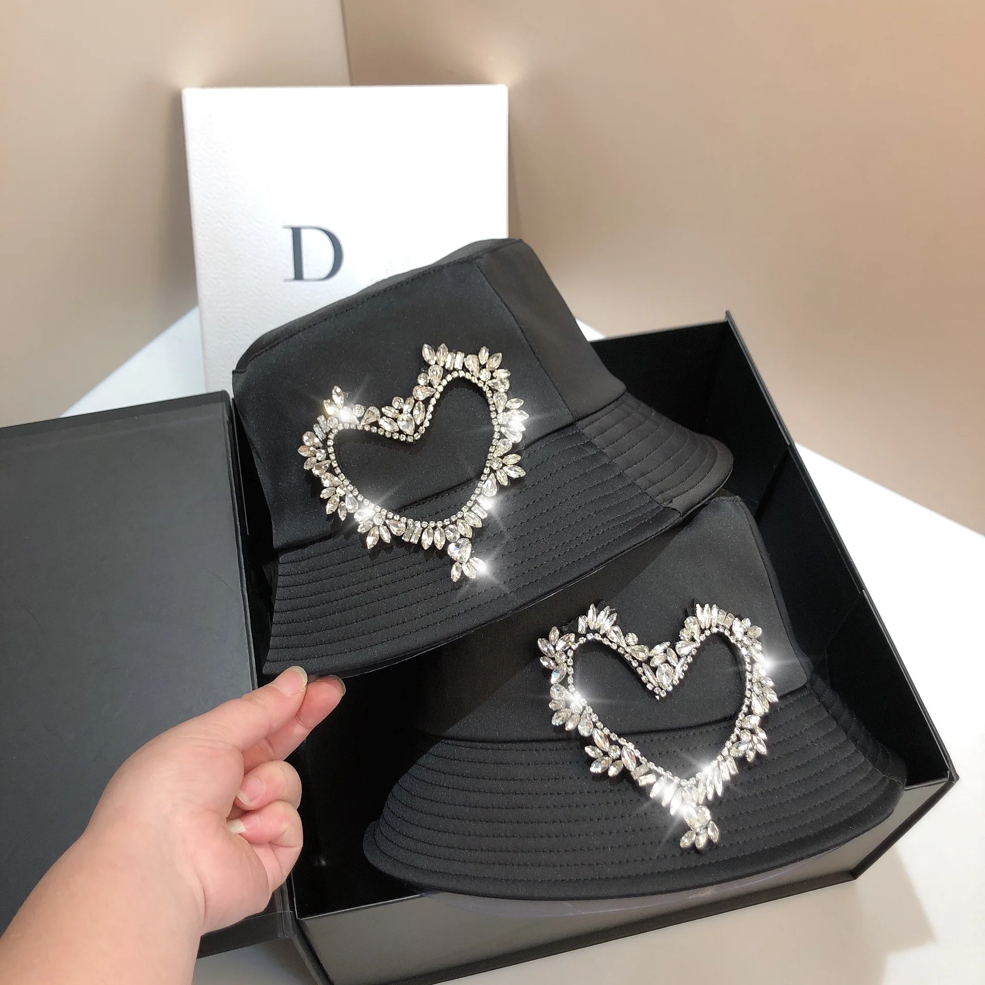 

Модная универсальная шляпа от солнца, рыбацкая кепка с узором в уличном стиле, женская шляпа-ведро с бриллиантами, повседневная панама