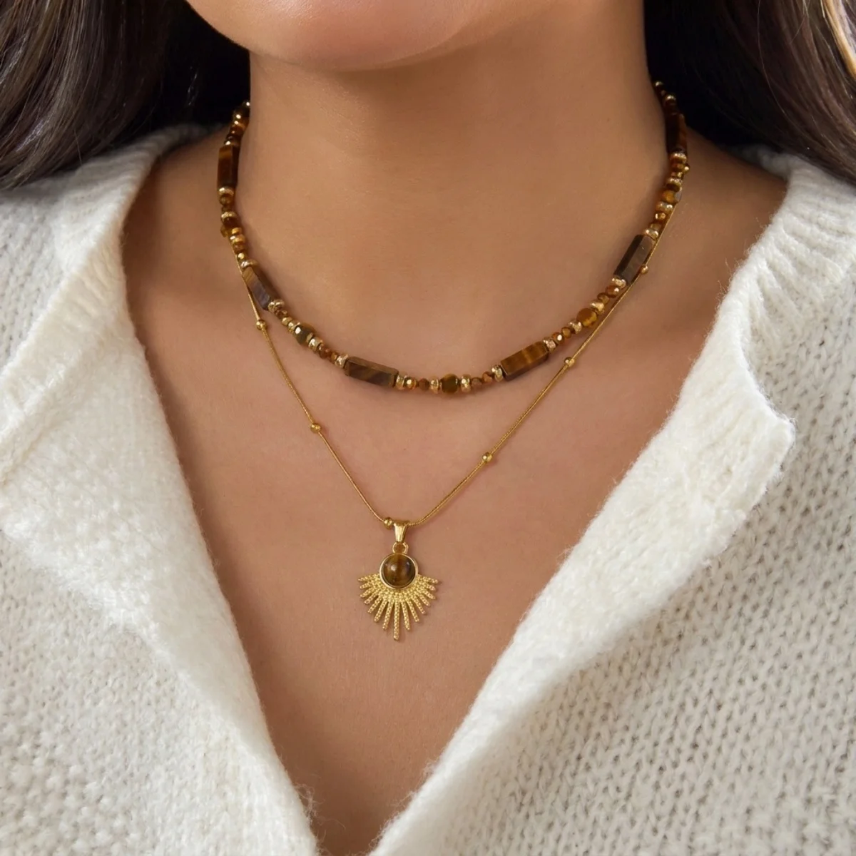 Vintage Maillard Halskette mit natürlichen Tigeraugen-Perlen, Sonnen- und ovalen Anhängern, für Damen und Herren, im ethnischen Stil, mit Blumen- und Kristallmotiven, lange Choker-Kette. – Detail 9