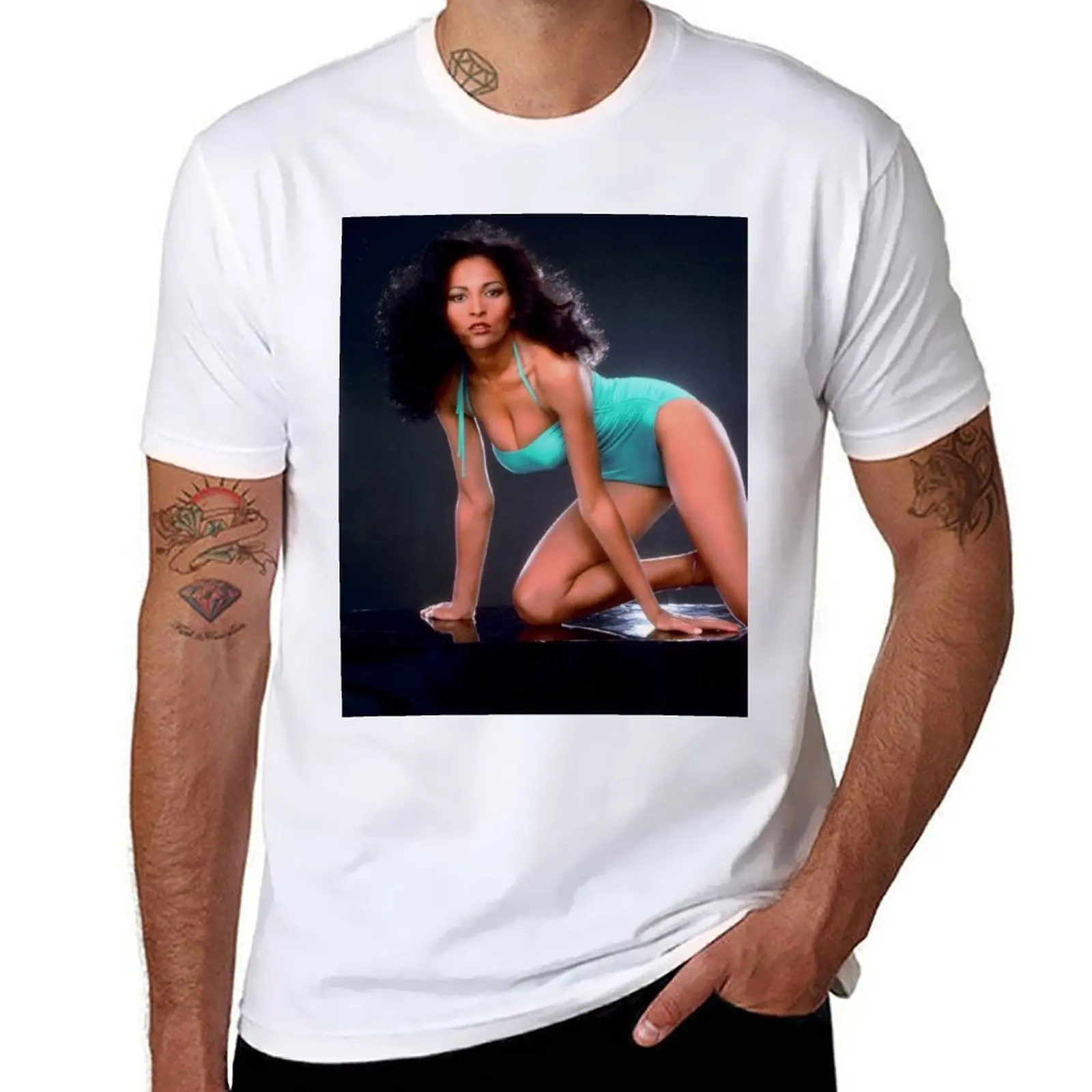 

Pam Grier T-Shirt man t shirts cotton t shirts with prints T-Shirt