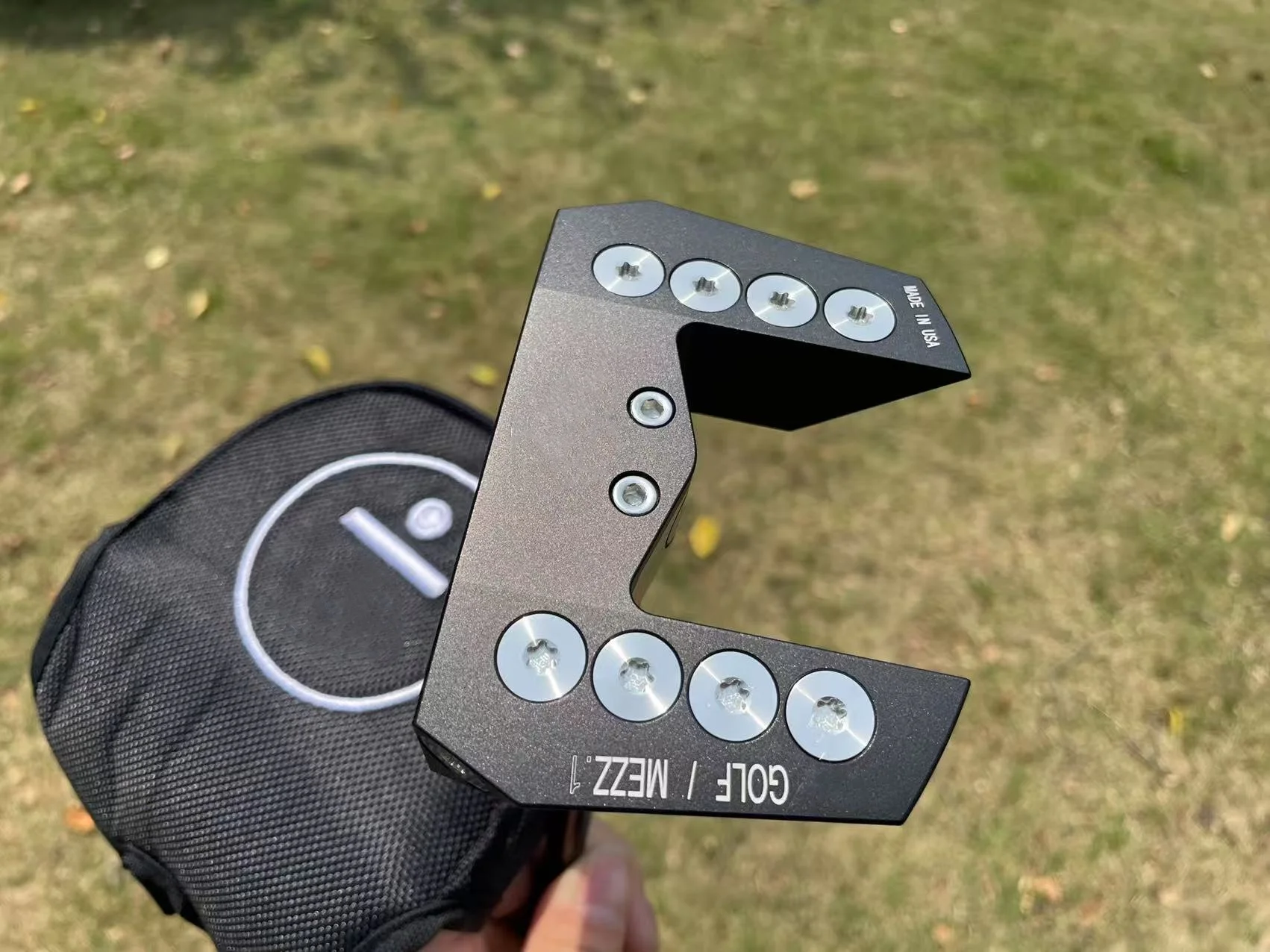 

Левша MEZZ.1 Golf Big Black Fire Golf Pputter MEZZ.1 Автоматическая клюшка для возврата лица Balance Club