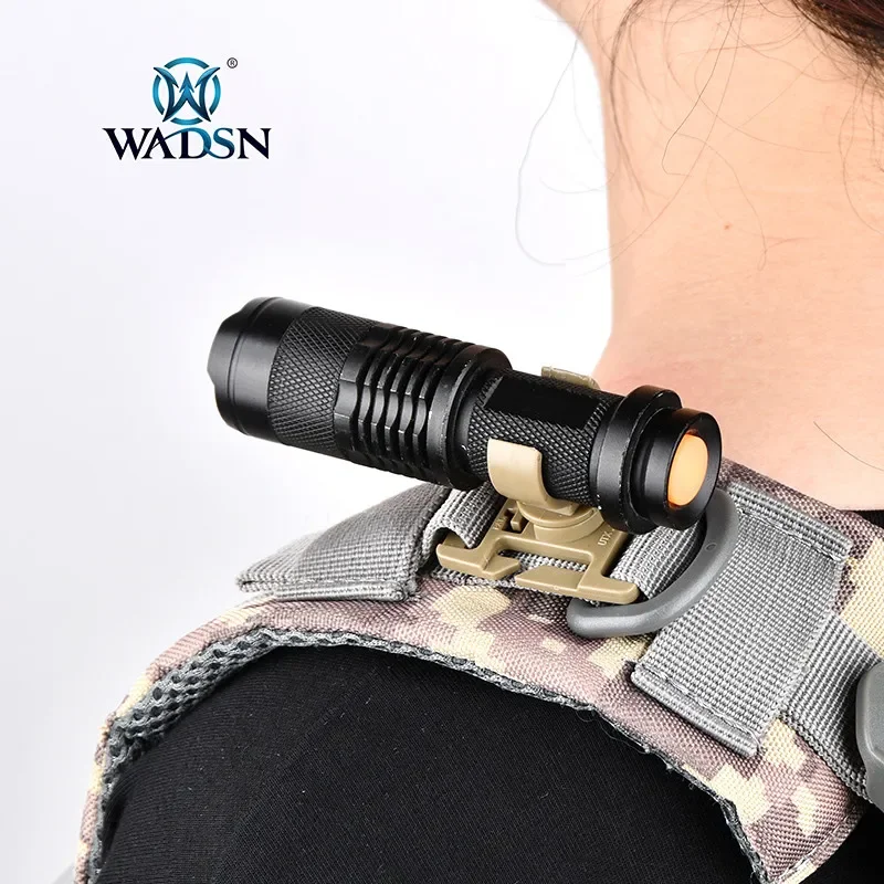 

WADSN Tactical Backpack Vest Molle System Shoulder Flashlight Outdoor Lighting High Brightness Flash Rotatable Mountaineering