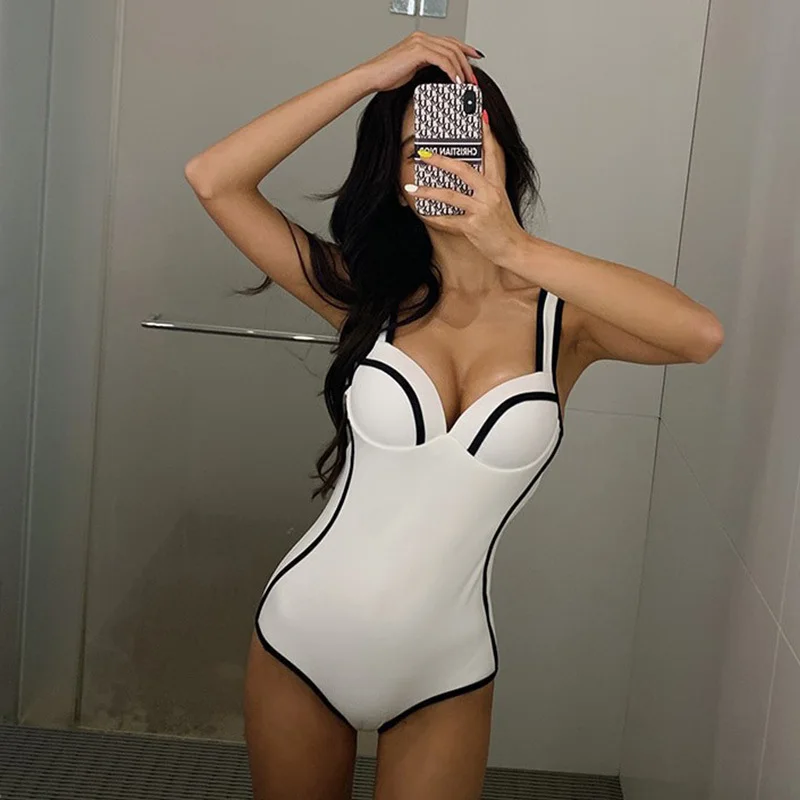 Nuevo Traje de baño de una pieza de verano para mujer, surf