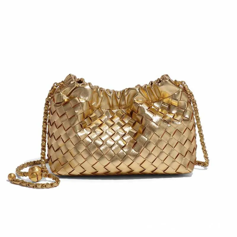Bolso tejido a mano 2026, bolso nube, cadena pequeña, bolso bandolera, bolso de hombro versátil de lujo ligero para mujer, a la moda