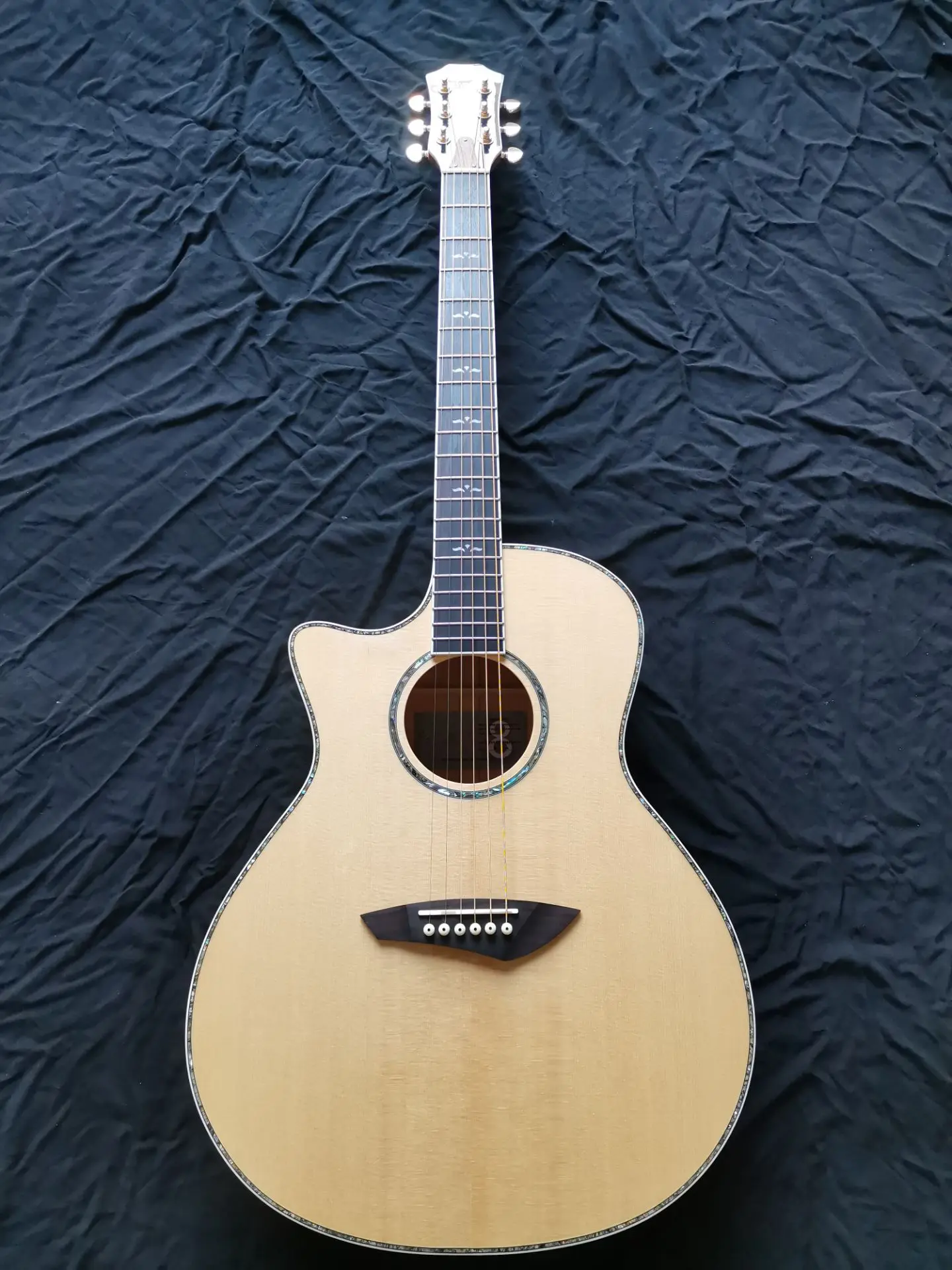 

free shipping best quality Grand Auditorium body single cut acoustic electric guitar left handed flame maple acoustic guitar