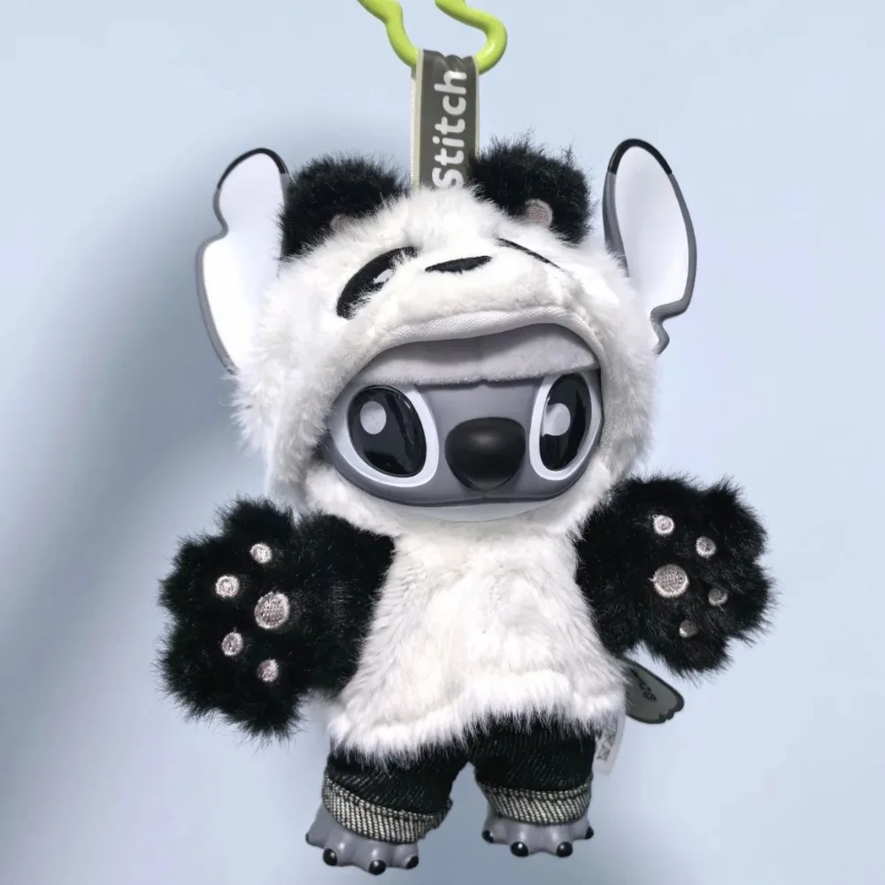 

Новинка 2024 года Miniso Disney Stitch Panda, версия китайского региона, ограниченная аниме-фигурка, подвижная виниловая игрушка, настольный орнамент, брелок