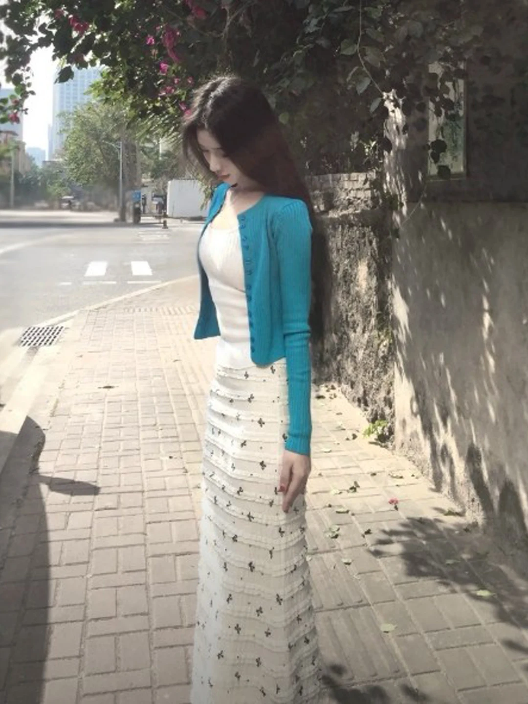 

Стильный вязаный кардиган и юбка: комфортный теплый весенний комплект из двух предметов для женщин с высокой талией