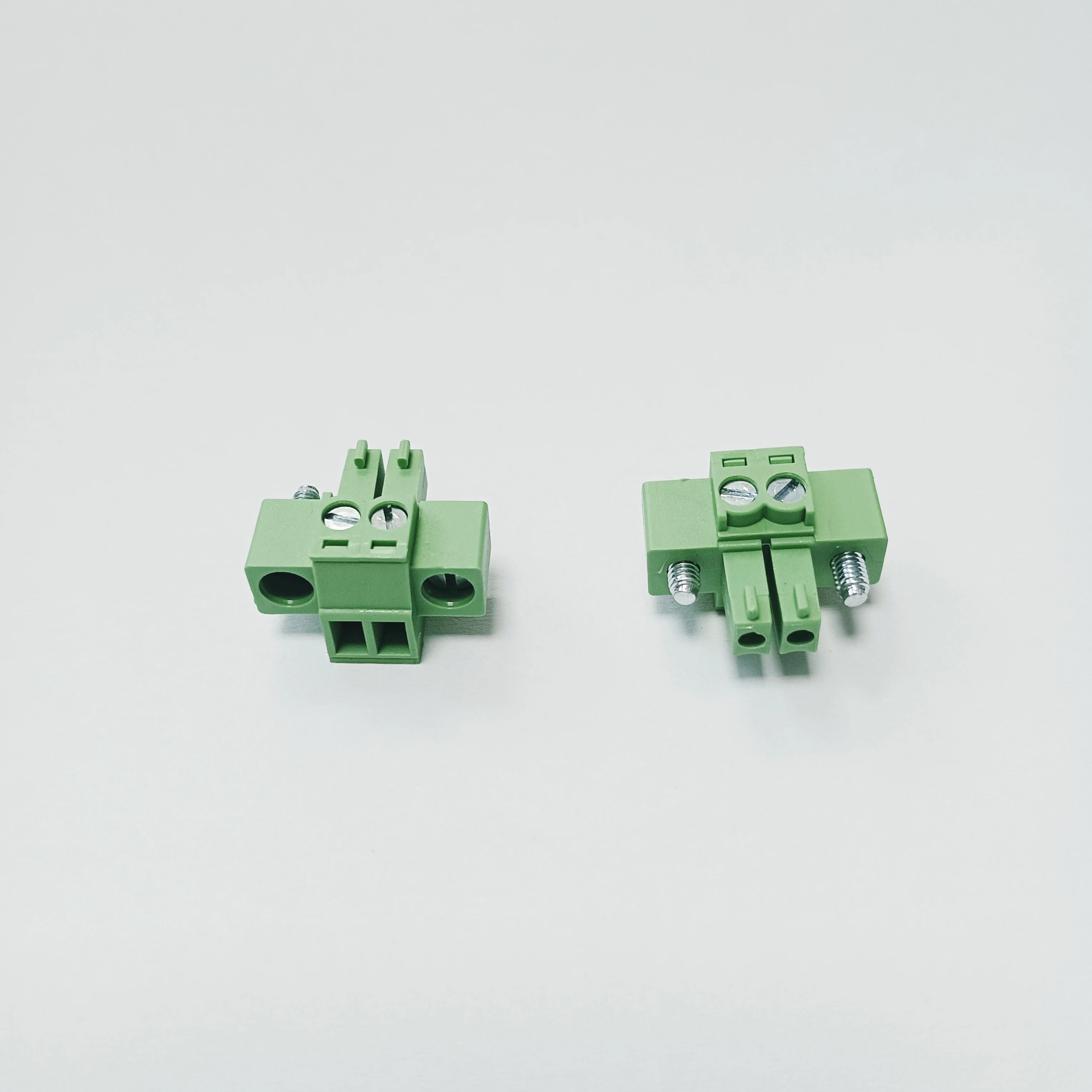 

1PCS 10PCS EC350VM-02P PCB plug-in terminal 3.50mm 2P connector