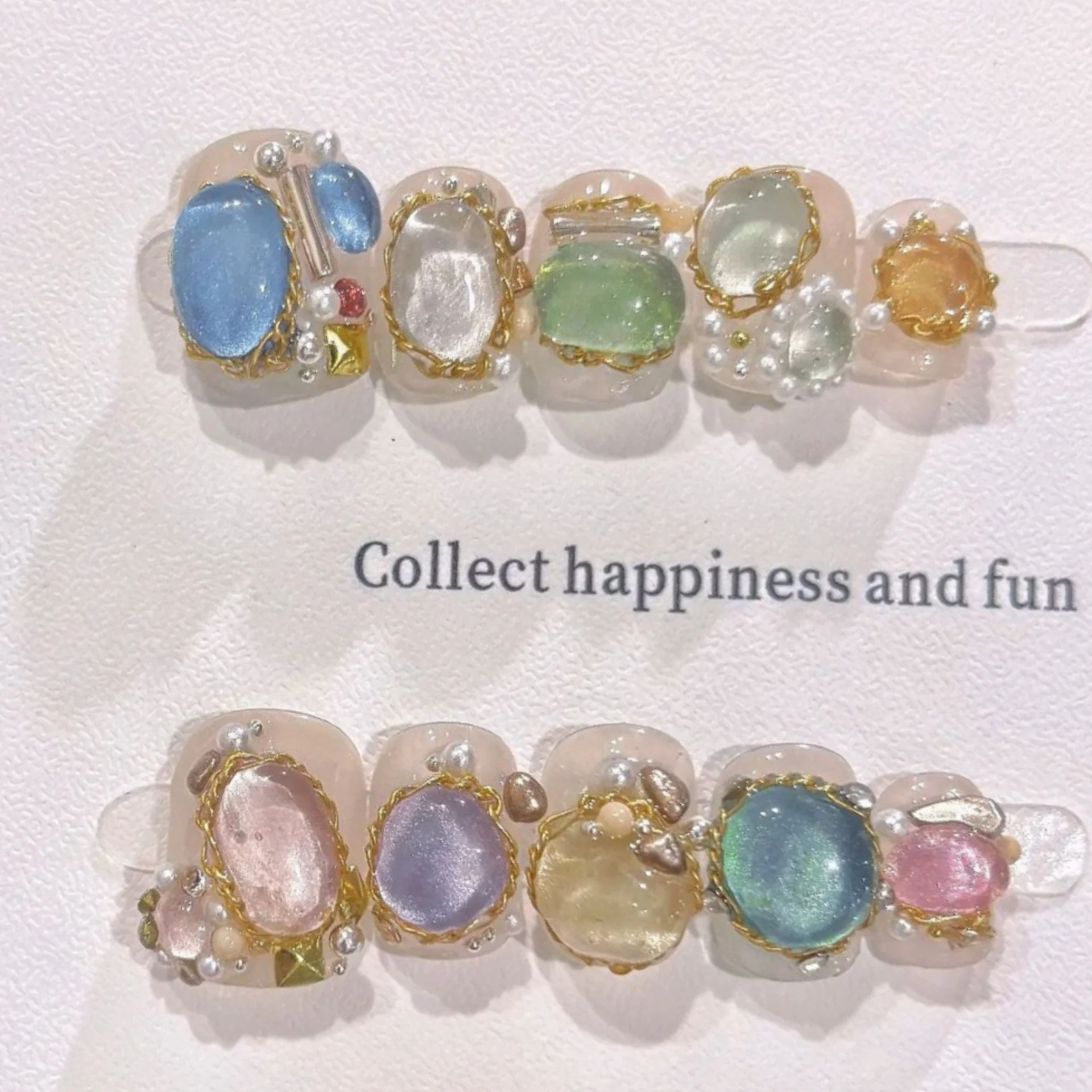 10 Stück tragbare bunte handgemachte Tipps zum Aufdrücken von künstlichen Nägeln, fertiges Blumen-Diamant-Design, quadratische falsche Nagelkunst-Kurznägel-Sets