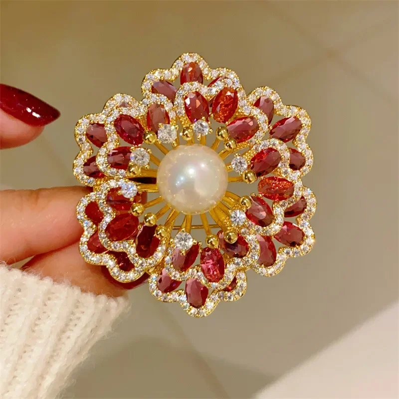 Shining U Luxury Simulated Ruby Floral Emerald Pearl Brooch for Women Fashion Overcoat Accessory Gift