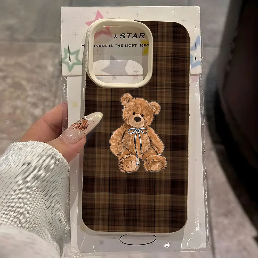 Funda Protectora para Teléfono con Diseño de Oso Lindo a Cuadros Retro, Suave como la Piel de Lichi, para iPhone 11 12 13 14 15 16 Pro 17 Pro Max 15 14 Plus 17 Air X Xs XR