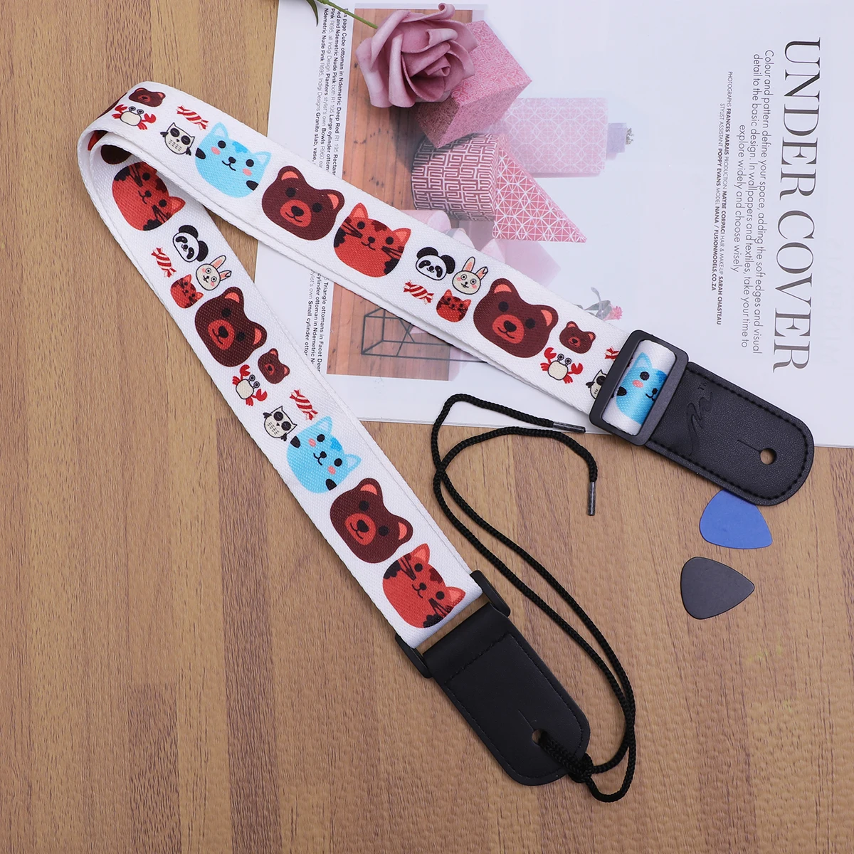 

Soft Polyamide Ukulele Strap with Cartoon Bears Adjustable Guitar Strap Comfortable PU Ends Attractive Design