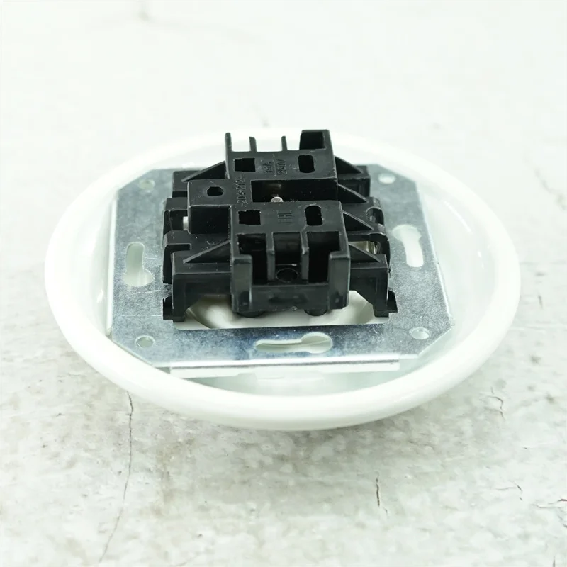 Imagem -03 - Tomada de Parede Elétrica Vintage para Casa Cerâmica Elétrica Montagem Nivelada Schuko Porcelana