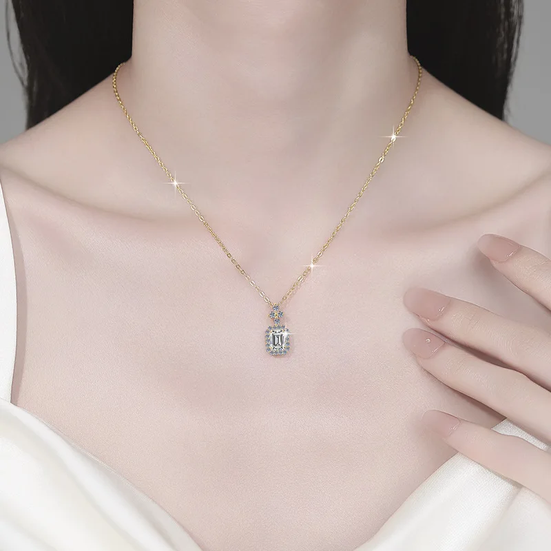 Luxury 100% Real 18k Gold Women's Emerald 1 karat Moissanite Drill to Pendant Necklace Clavicle Chain