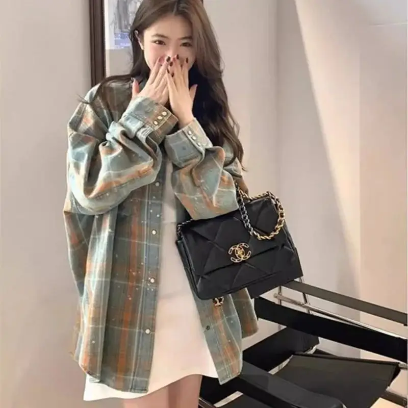 

2024 Spring and Autumn New American Lazy Splash Ink Checkered Shirt Coat Women's Loose and Unique Design Sense Top Commuting S47