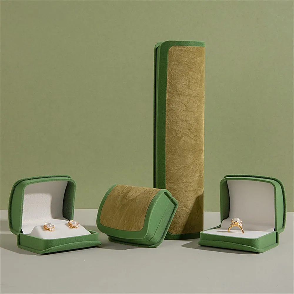 

Коробка для хранения колец Темно-зеленая флокированная шкатулка для драгоценностей Изогнутая шкатулка для драгоценностей Высококачественная для упаковки ювелирных изделий Коллекция дисплея