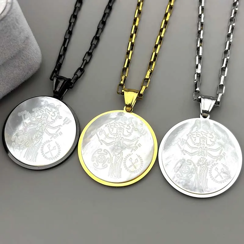 

Natural Shell Witch Triple Moon Goddess Hecate Pendant Necklace for Women Men Stainless Steel Greek Mythology Chain Jewelry Gift