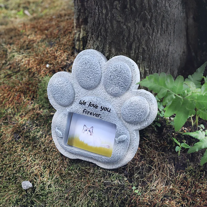 Deceased Pet Souvenir Resin Dog Memorial Cat souvenirs Paw Print Shape Tombstone Can Be Put Into The Pet Photo Desktop Ornaments