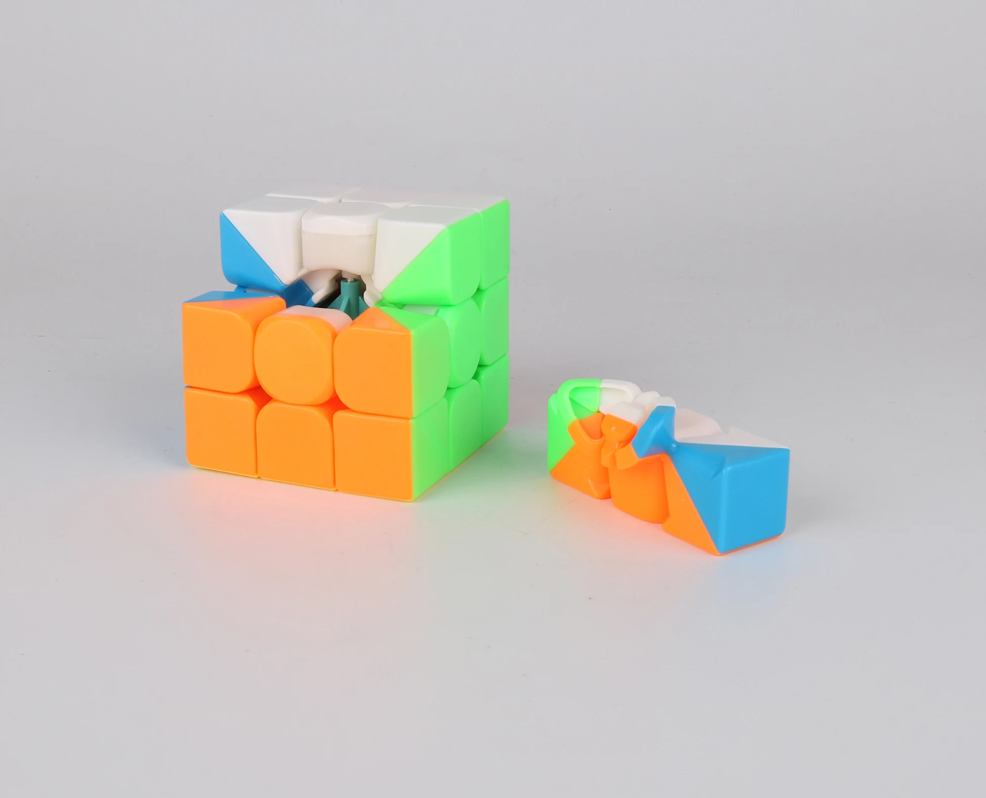 [피큐브] 모유 메이롱 3 매직 스피드 큐브 3x3x3 스티커리스 전문 퍼즐 교육용 장난감 아이들에게 이상적인 완벽한 선물 선택