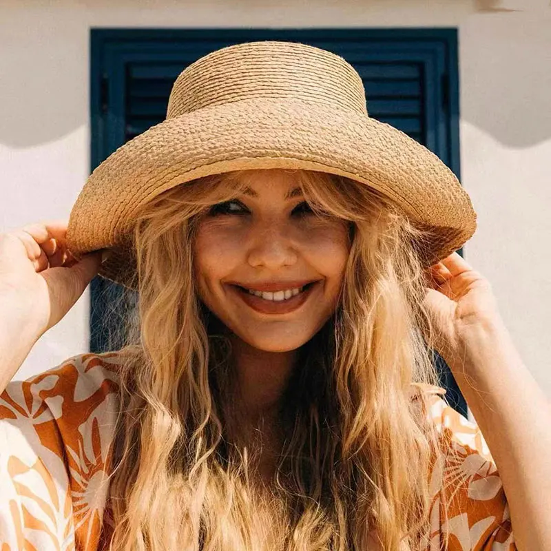 

European American Retro Wide Brim Raffia Hat Women Summer Sun Protection Beach Hat Fashion Hepburn Style Fedora Designer Hats