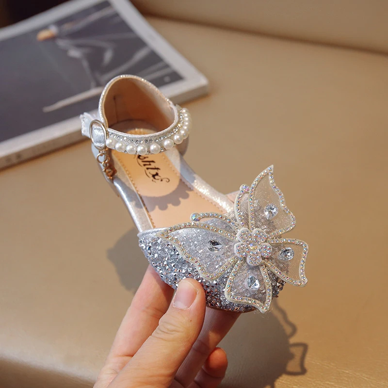 Kids Girls Princess Sandals Rhinestone Butterfly Pearls Summer Dancing Shoes Children Girls Shiny Glitters Flat Soles Shoes