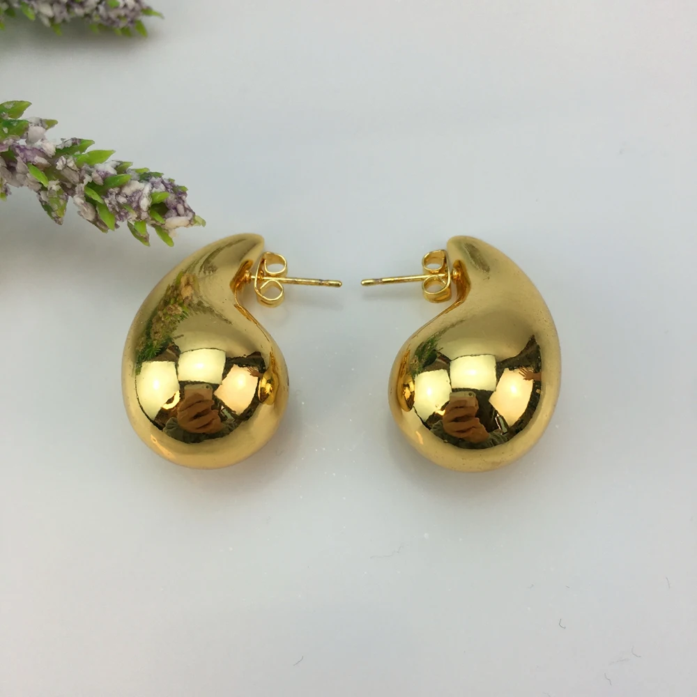 Yuminglai Fashion Luxury Dubai Goldplated Jewelry Accessories Superior Quality Earrings for Women FHK18006