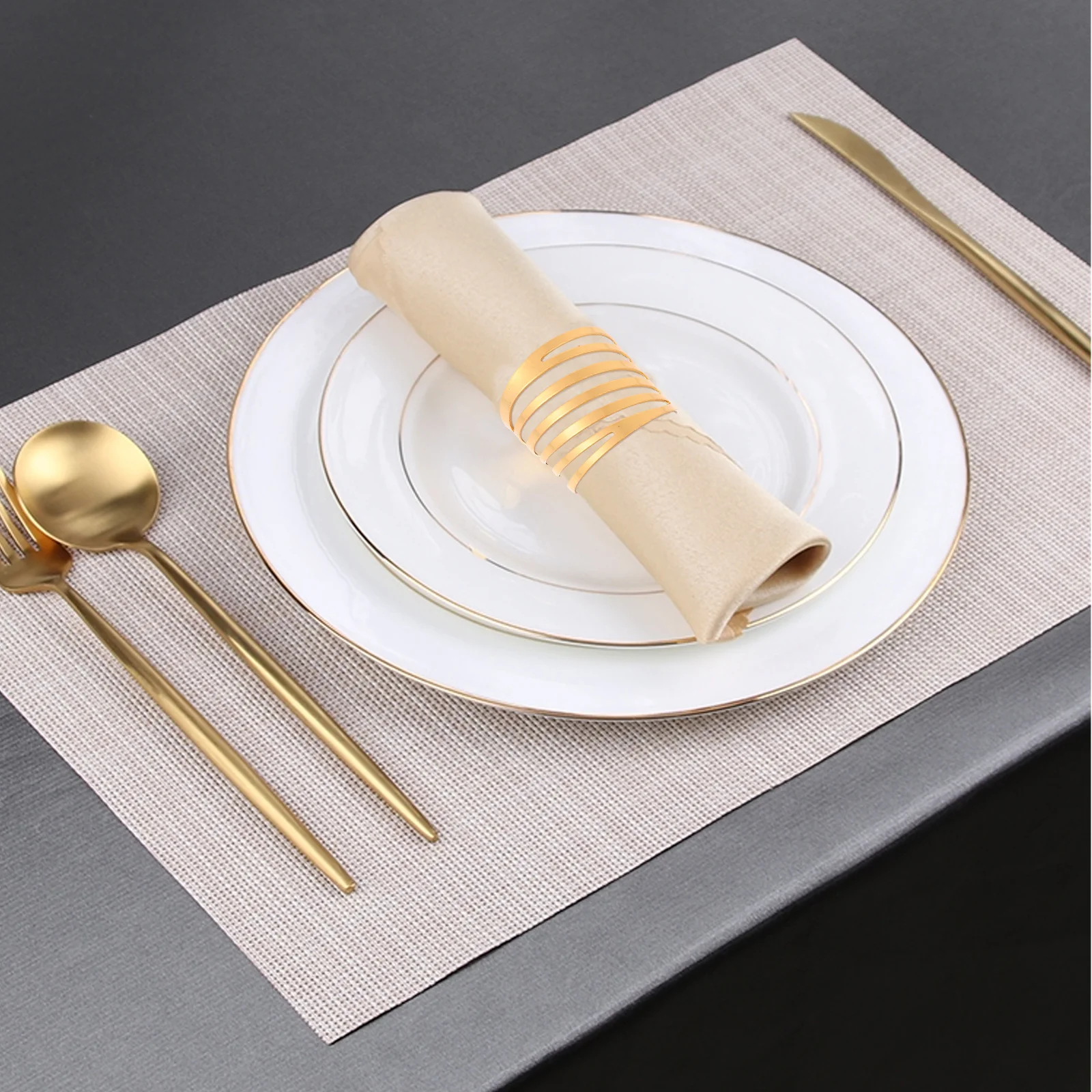 

12pcs Metal Rings Iron Napkin Holder Simple Chic Table Setting Festival Decoration Desktop Napkin Circle Retro
