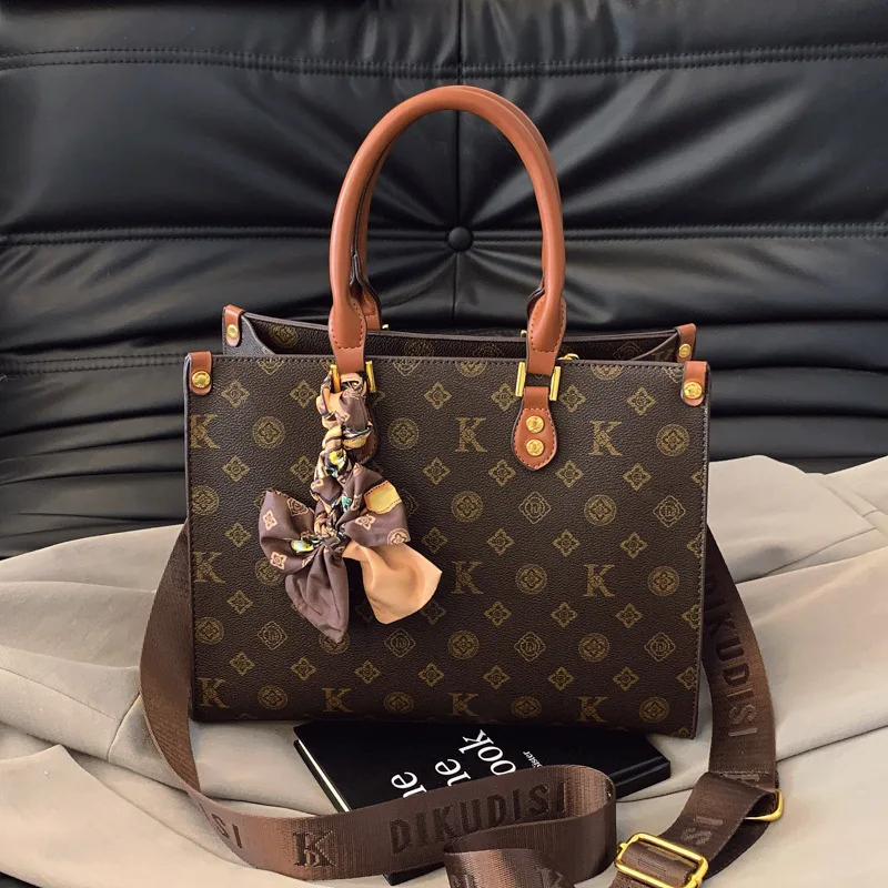 

2026 New High-end Light Luxury Old Flower Bucket Bag Versatile Fashion Handbag Retro Temperament Shoulder Messenger Bag
