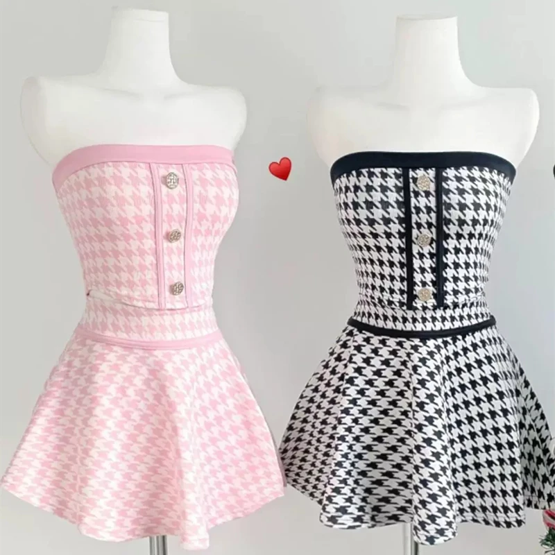 

Comfortable Faionable ort Crop Top And Pleated Skirt Two Piece Set for Women New Arrival from Dongda Gate Area