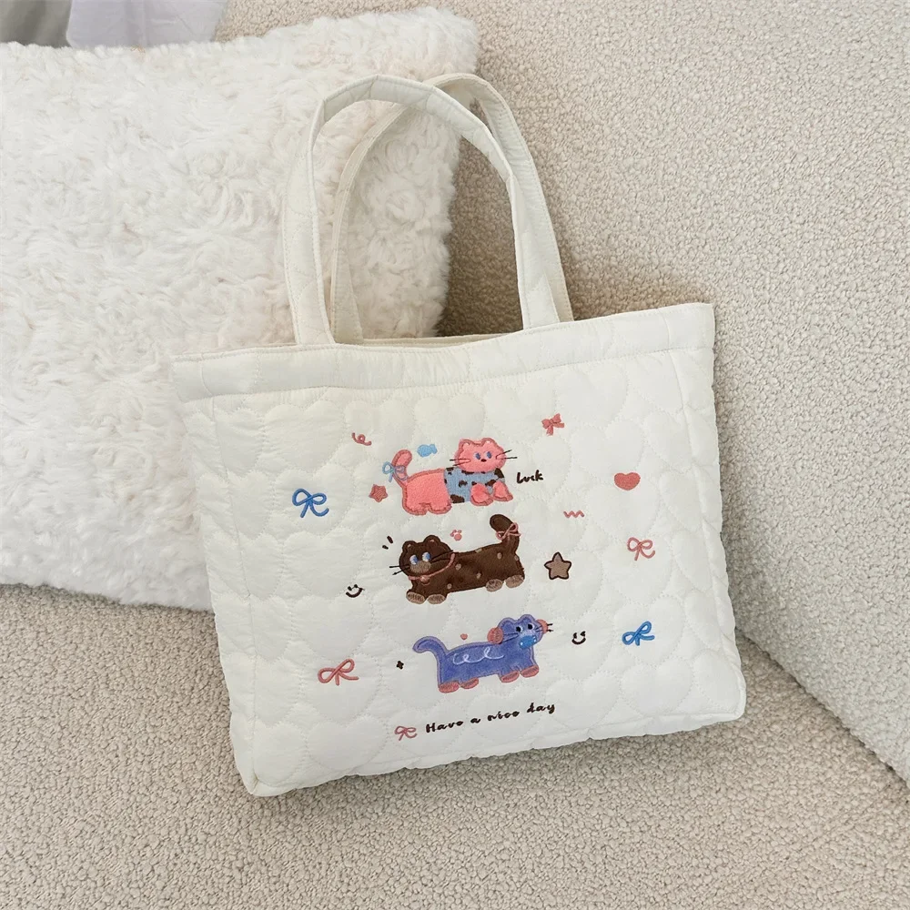 

Cute Cat Embroidered Ladies Bento Handbags Cartoon Quilted Women's Shopping Mommy Bag Simple Female Book Tote Shoulder Bag