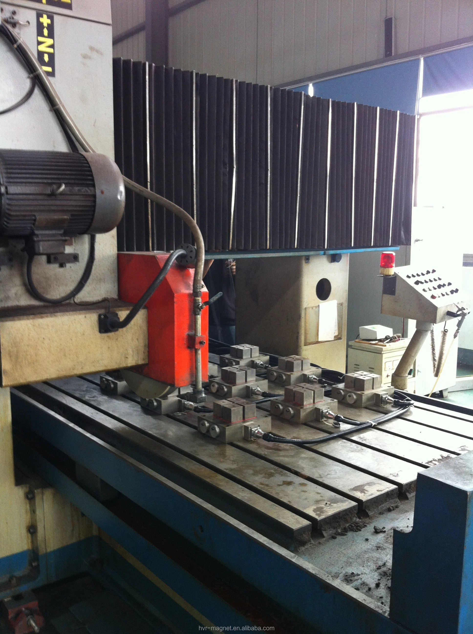 Electrically Switched Permanent Magnetic Chuck for CNC Milling Machine No-Power-Consumption During Workholding