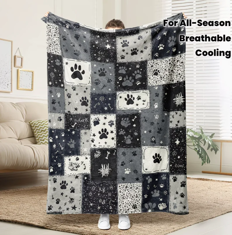Soft High-Definition Digital Print Pet Paw Pattern Blanket Black White Gray Patchwork Design Cooling Blankets