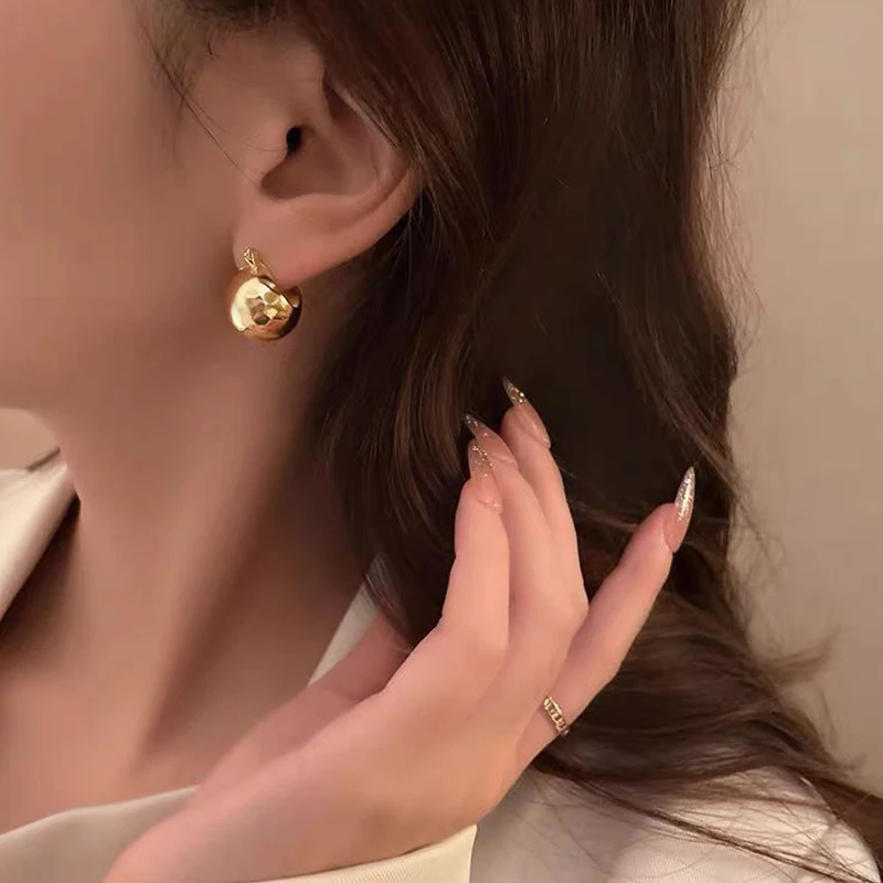 Edelstahl Chunky Dome Hoop Ohrringe, Hochglanzpolierte Puffy Huggie Tropfenohrringe für Damen Modeschmuck