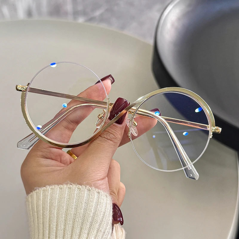 نظارات نسائية عصرية بإطار دائري شفاف مناسبة للارتداء اليومي خفيفة الوزن ومريحة