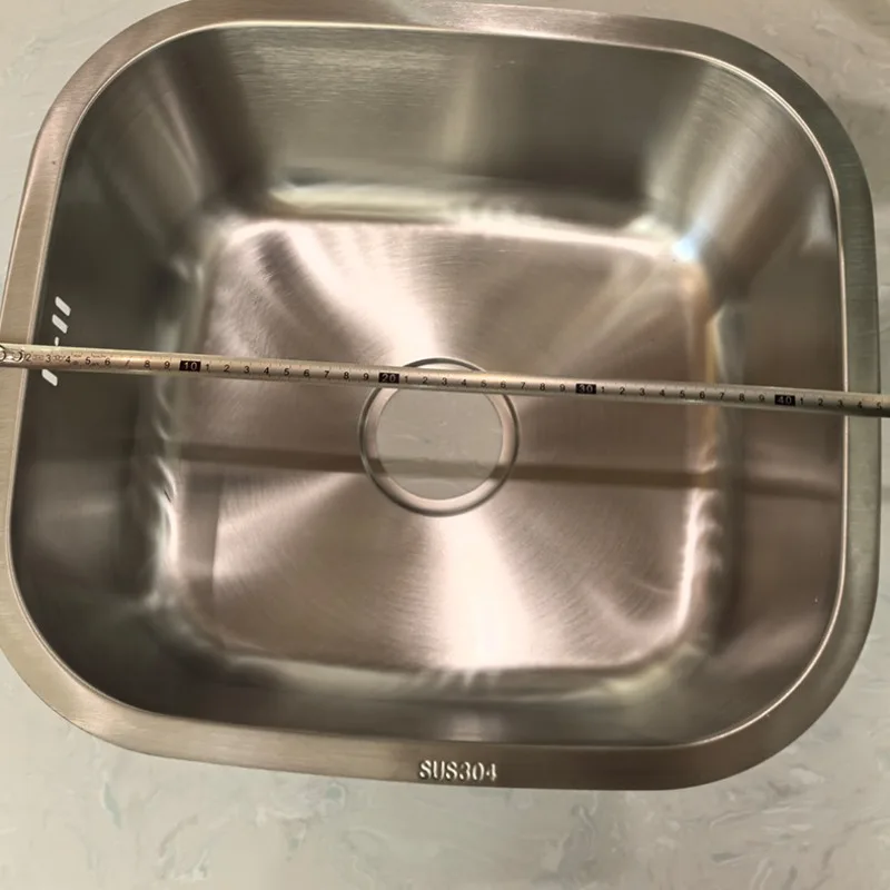 Kitchen 304 stainless steel sink under the counter stretching single basin