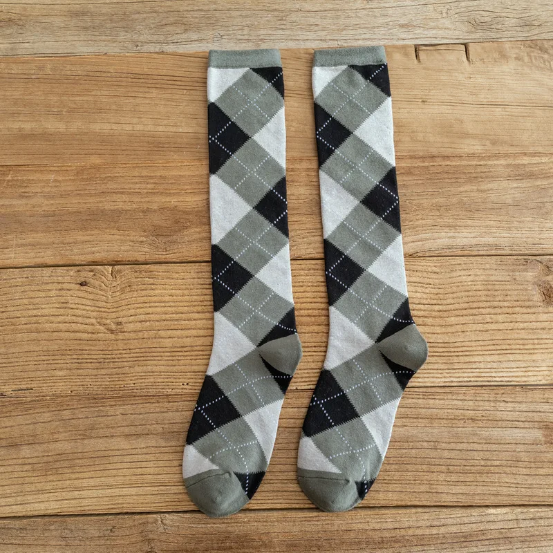 Meias argyle de malha de diamante para mulheres, estilo preppy, retrô, meia panturrilha, colagem escolar, cinza, roxo, amarelo