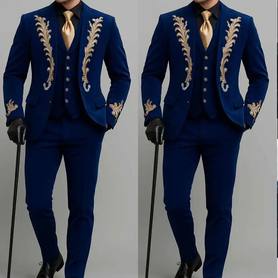 

Gold Appliques Men Tuxedos 3 Pieces Customized Classic Fit Groom Pants Suits Fashion Birthday Party Show Wear