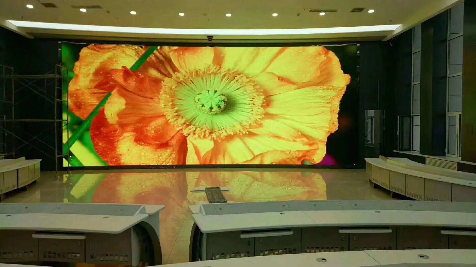 Customizable Indoor Led Panel Screen Display Indoor P6 768*768Mm Simple Iron Fixed Advertising Indoor Led Screen
