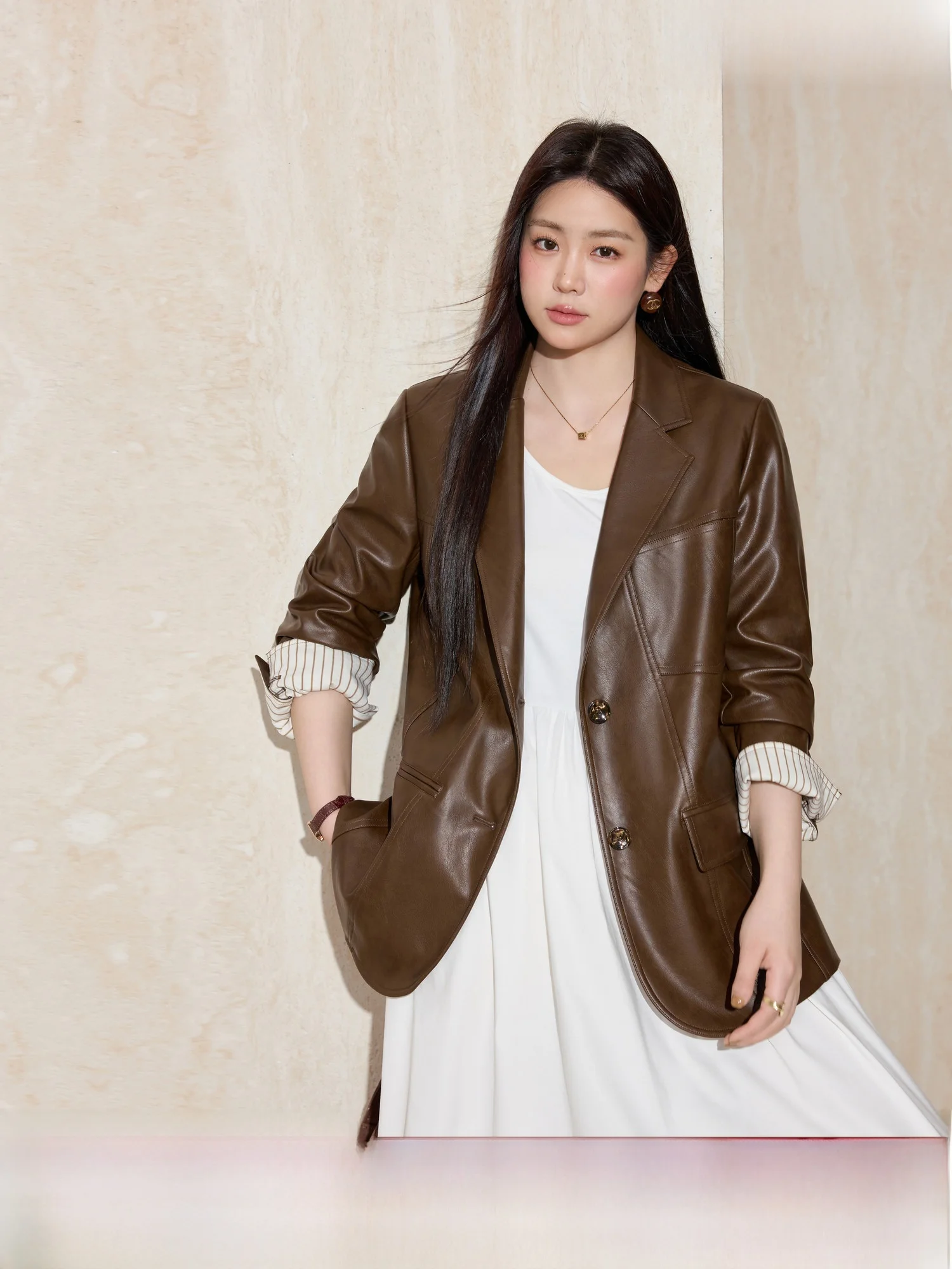 

Синий женский пиджак большого размера с коричневым лоскутным дизайном, весенний новый свободный пиджак-топ, простой длинный пиджак-свитер