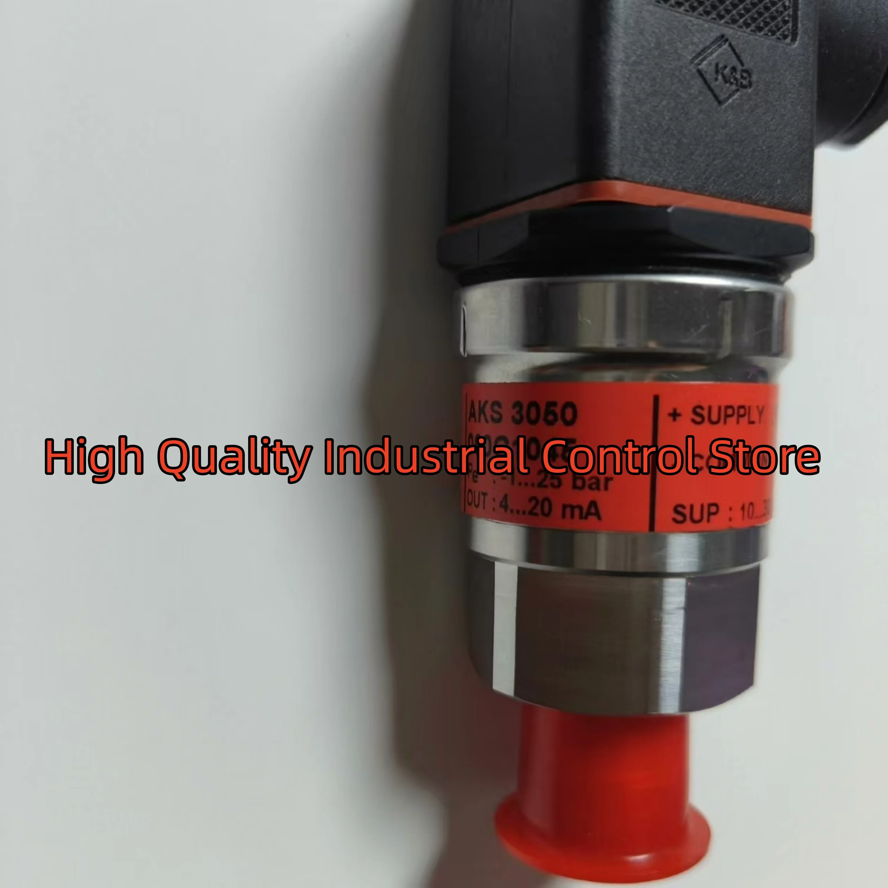 

060G1045 новый в упаковке датчик