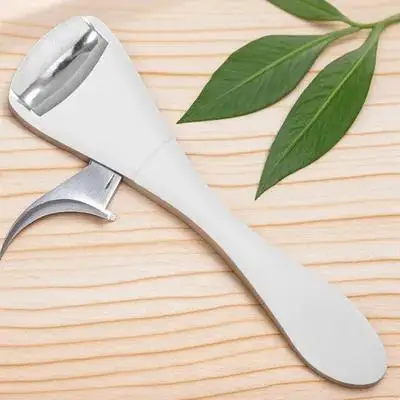 Dispositivo compatto per la cura degli occhi Rullo metallico rinfrescante per l'assorbimento migliorato della cura della pelle Massaggiatore oculare portatile per le donne Rullo bastone