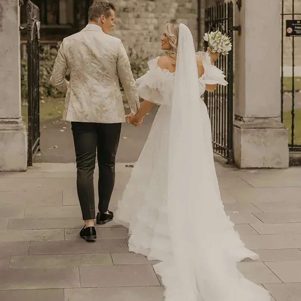 Aquare pescoço manga curta puff princesa vestido de casamento uma linha de corte baixo personalizado aberto para trás tutu em camadas ruffed tule vestidos de noiva