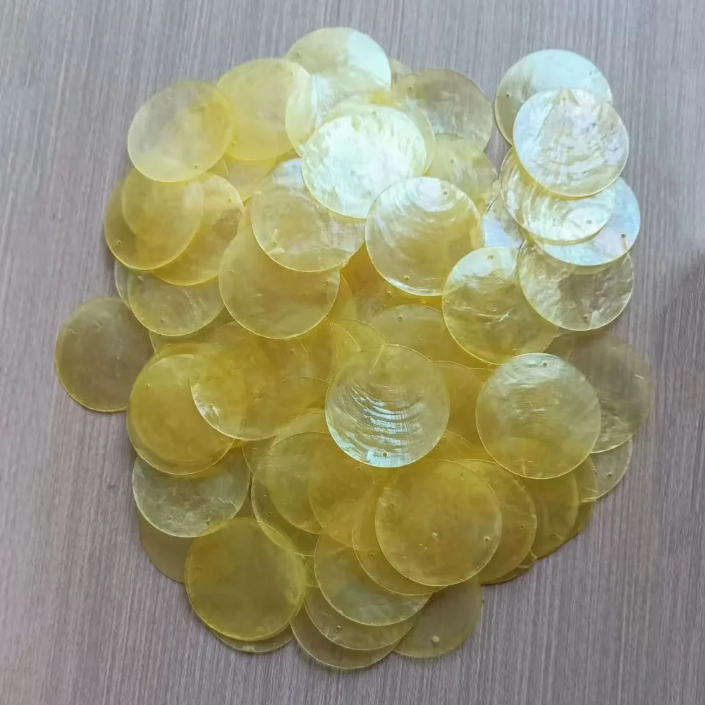 100 Pcs Capiz Shell with Two Holes Flat Round Shells Pendant Beads Wind-bell Hanging Dream Catcher for Making Charms Gold