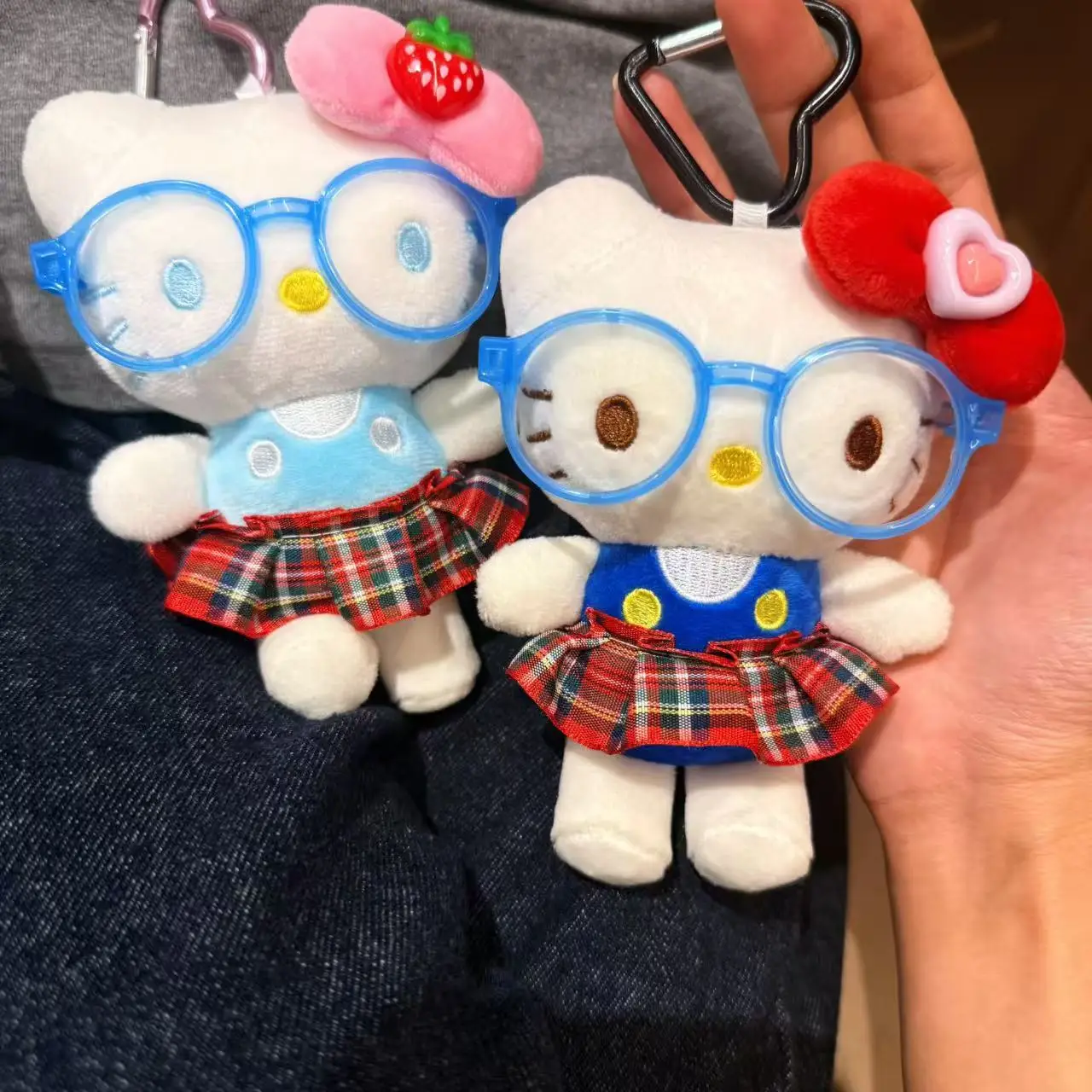 Nuevo Original Hello Kitty Kawaii gafas serie juguete de peluche mochila colgante regalo de cumpleaños juguetes de moda dibujos animados de Anime para niñas