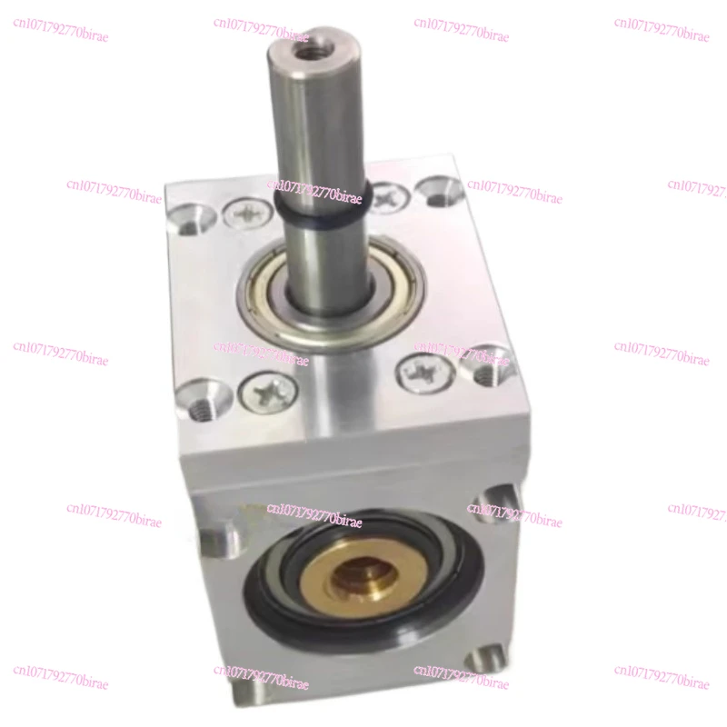 

Small Gear Reducer 90 Degree Spiral Bevel Gear Right Angle Commutator Speed Ratio 1:1 Lift Adjustment Gearbox