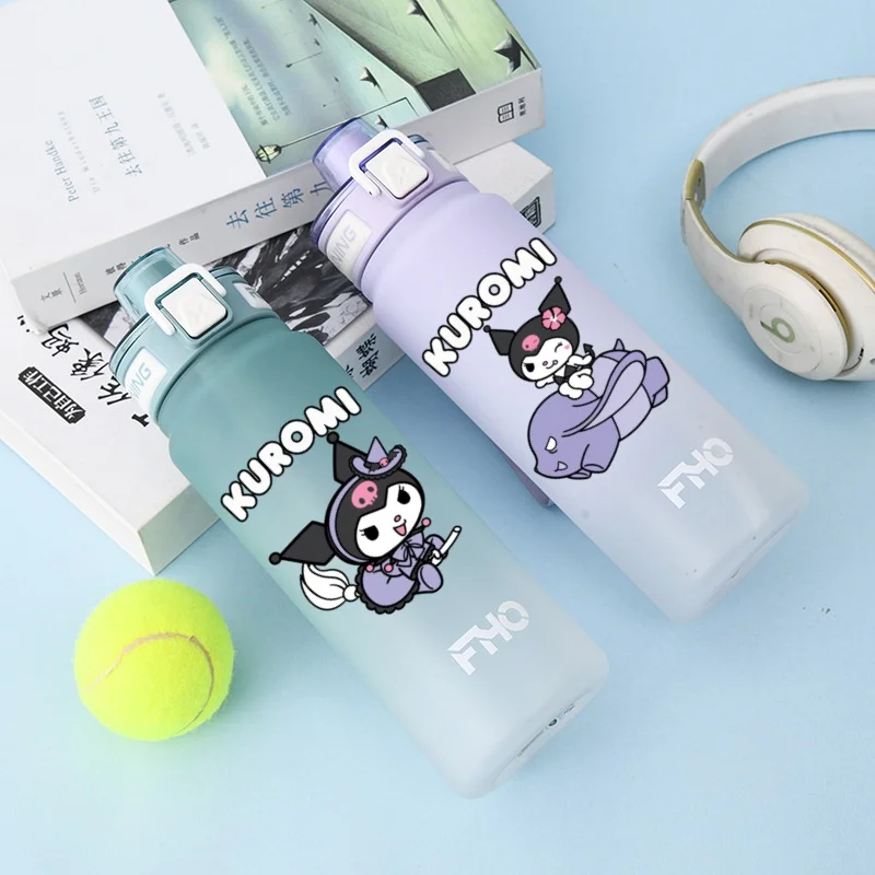 750ML Sanrio Cartoon Figure Water Cup Portable Children's  Plastic Outdoor Sports Large Capacity Anti-drip Water Bottle Gift