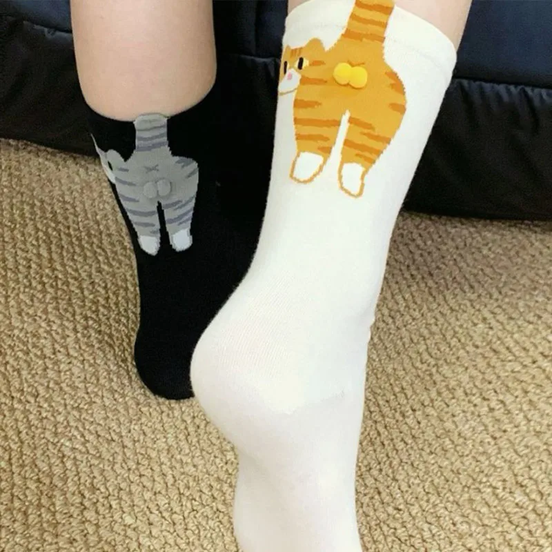 الجوارب النسائية لطيف مضحك القط Ins الكورية منتصف أنبوب النوم الجوارب الإبداعية بتمشيط القطن منتصف جوارب أنبوبية امرأة 2025 هدية السنة الجديدة