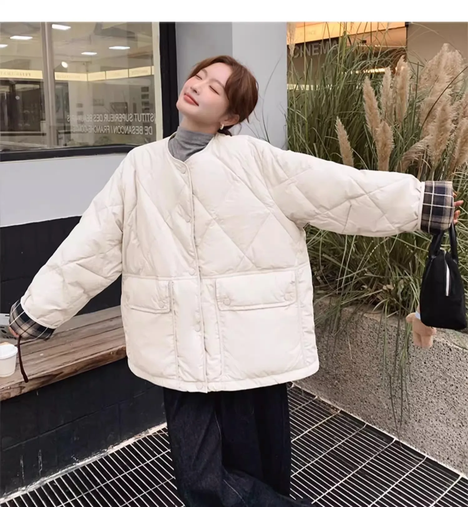 Retro Plaid Patchwork Lightweight Puffer Jacket Autumn Winter Loose Casual Quilted Jacket Female Round Neck Commute Padded Coats