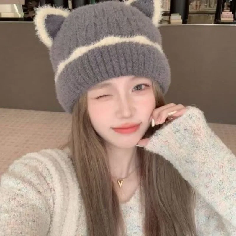 

Autumn and winter velvet new woolen hat fashionable knitted warm ear protection face hat versatile and cute